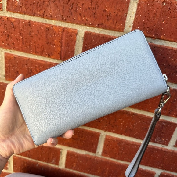 Michael Kors wallet - Picture 6 of 10